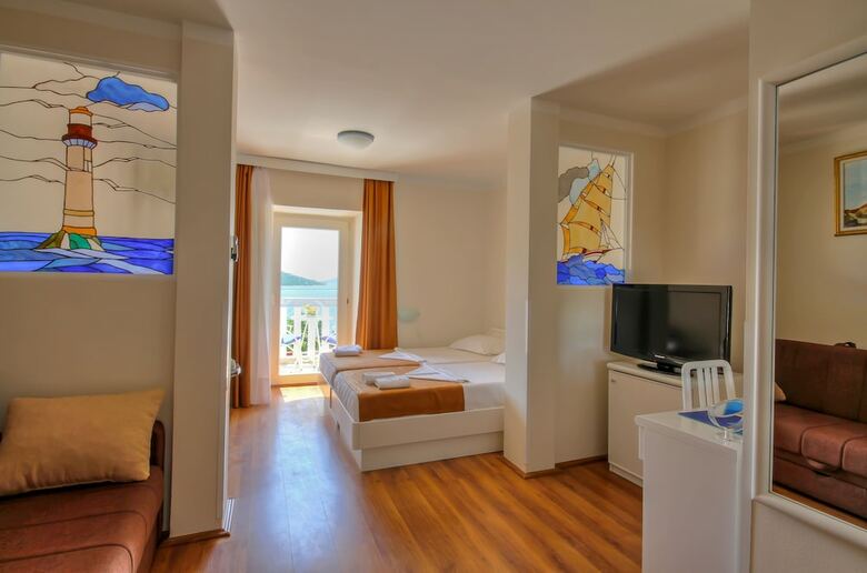 Hotel Xanadu