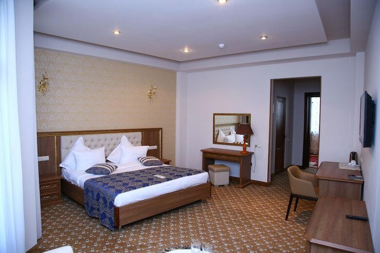 Hotel Multi Rest House