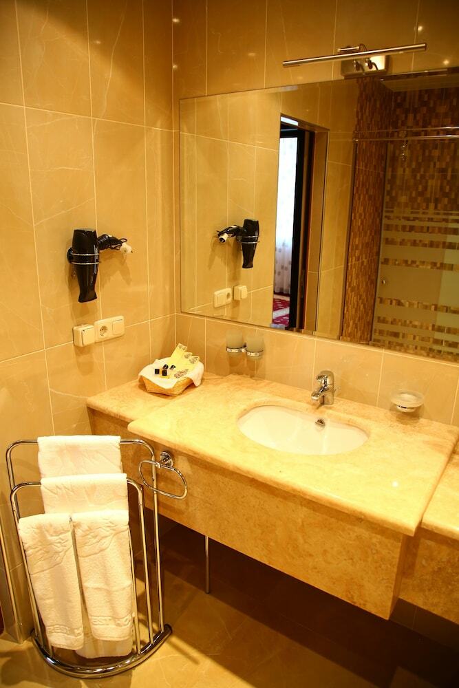 Hotel Multi Rest House