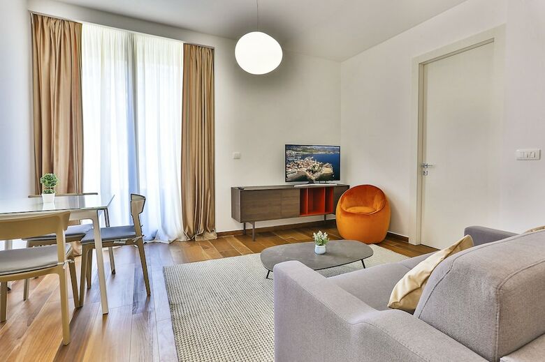 Aparthotel Royal Gardens Apartments