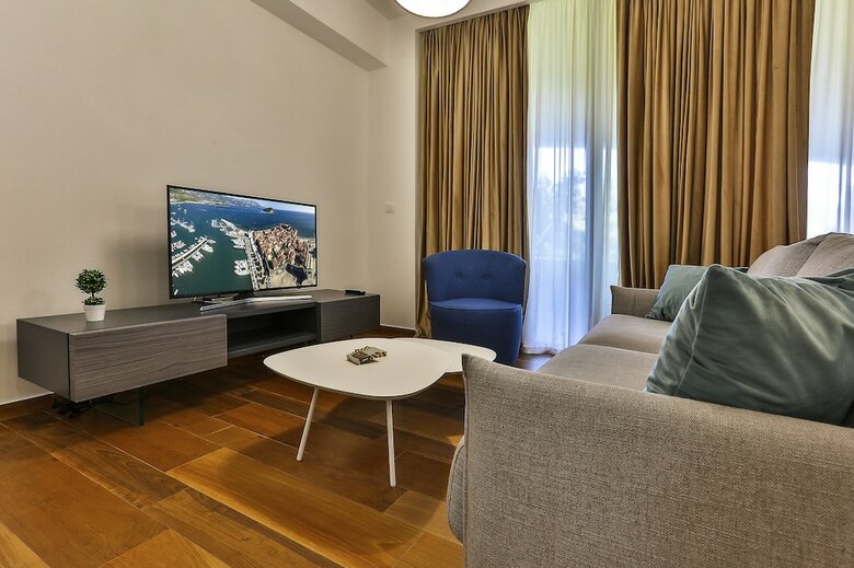 Aparthotel Royal Gardens Apartments
