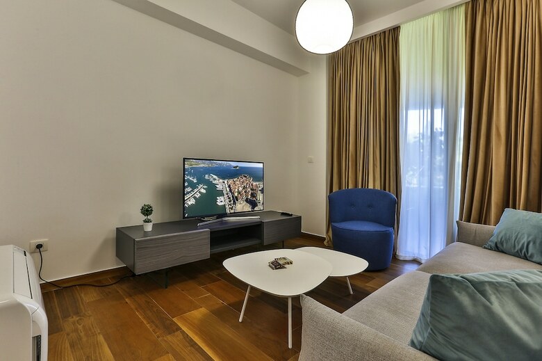 Aparthotel Royal Gardens Apartments