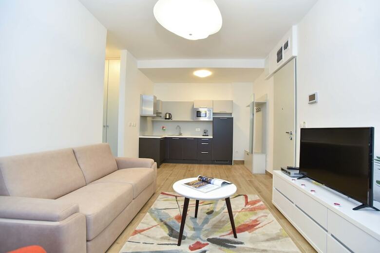 Aparthotel Royal Gardens Apartments