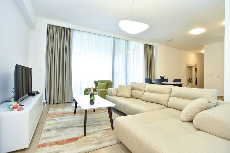 Aparthotel Royal Gardens Apartments