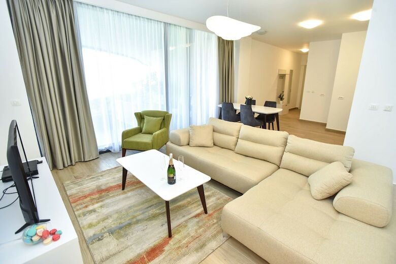 Aparthotel Royal Gardens Apartments