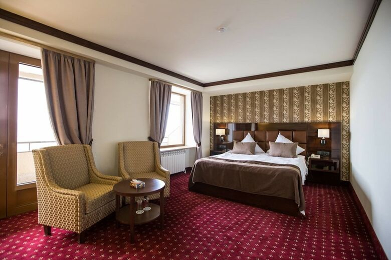 Harsnaqar Hotel Complex