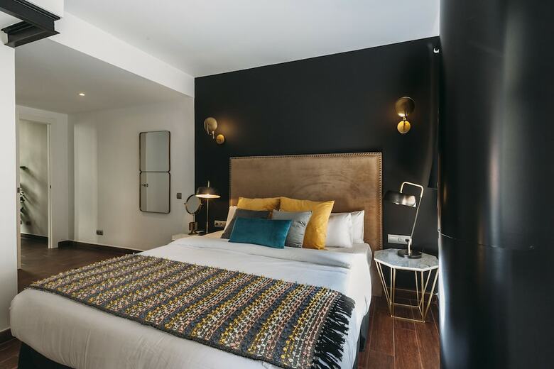 Apartamentos La Rosa By The Streets