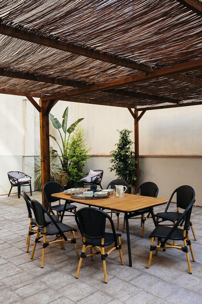 Apartamentos La Rosa By The Streets