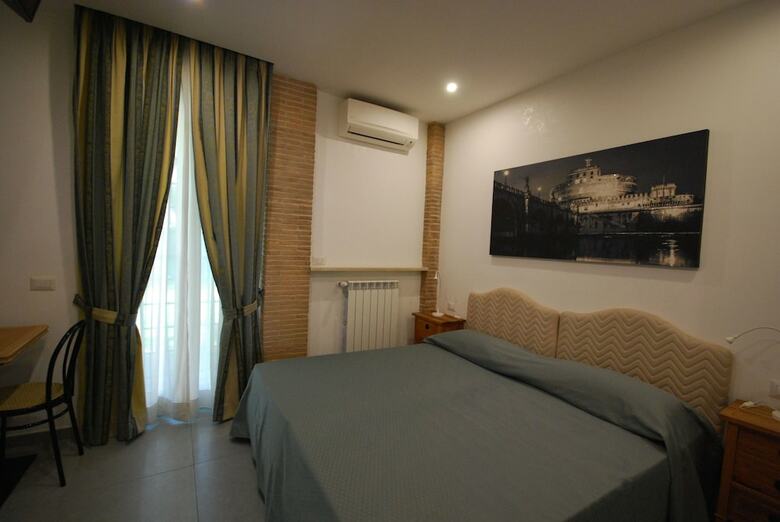 Hotel L'oasi Al Pigneto - Guest House