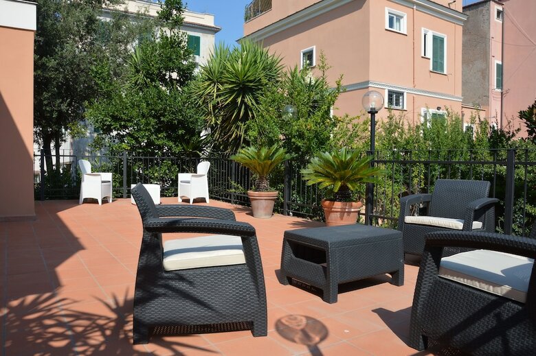 Hotel L'oasi Al Pigneto - Guest House