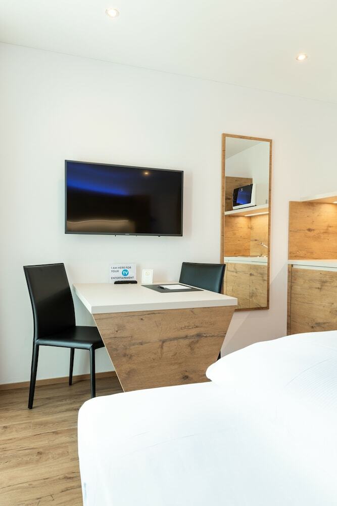 Jet Hotel Zurich Airport