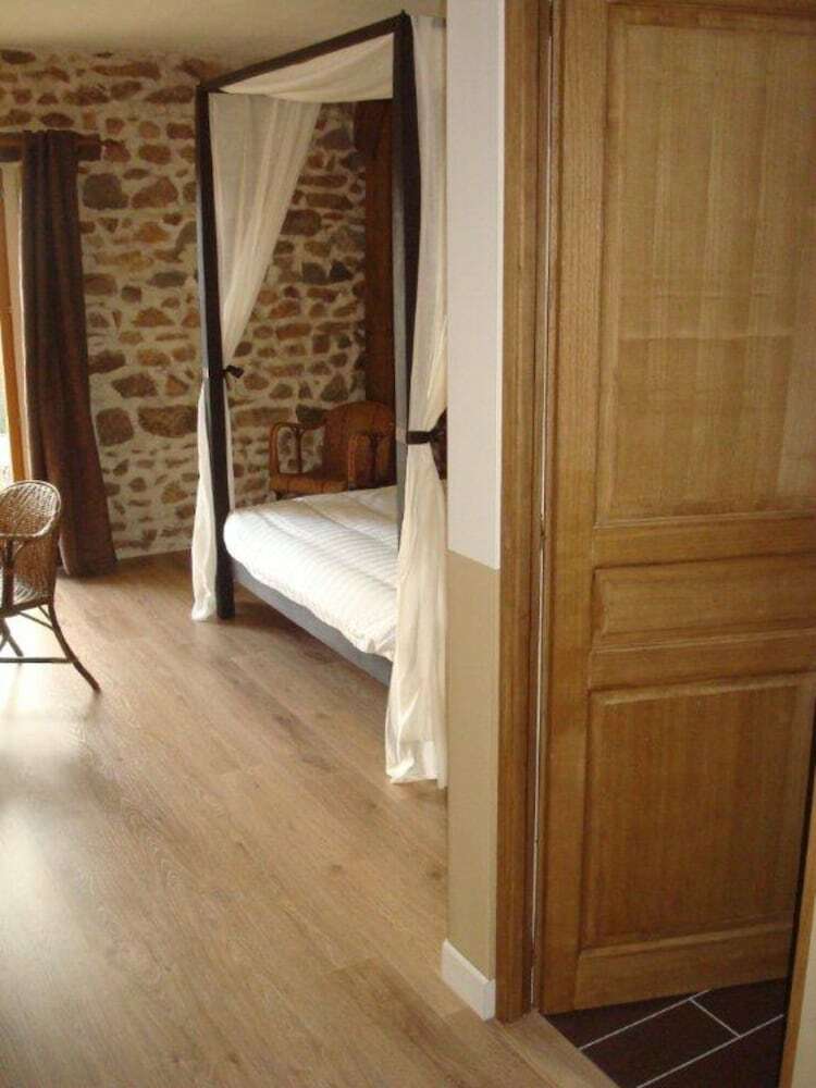 Bed & Breakfast Chambres D'h�tes Combrailleurs