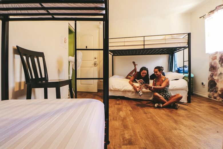 Hostal Central Maui Hostel