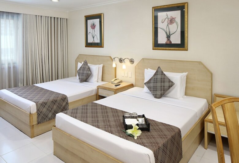 Manila Lotus Hotel