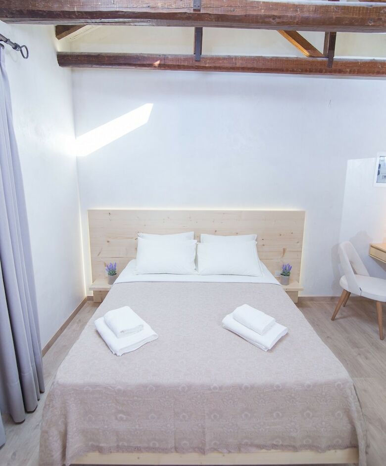 Hotel Panellinion Luxury Rooms