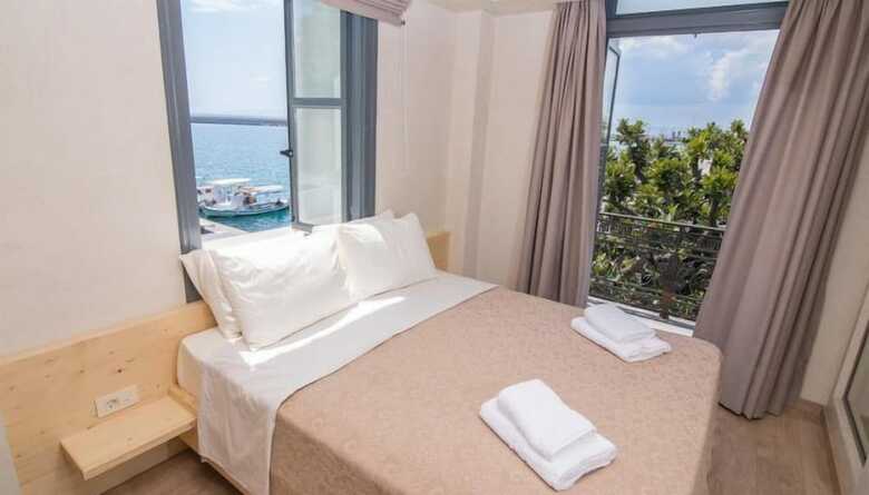 Hotel Panellinion Luxury Rooms
