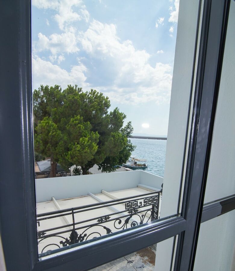 Hotel Panellinion Luxury Rooms