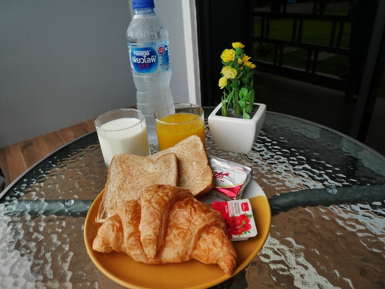 Hotel Charin Village