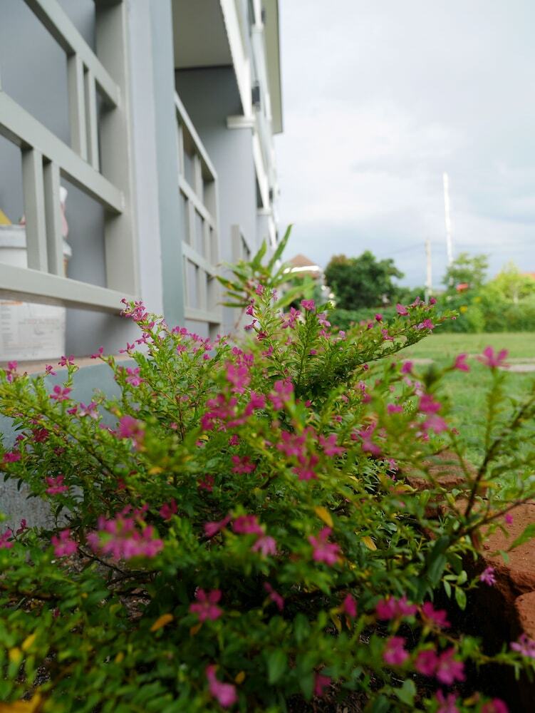 Hotel Charin Village