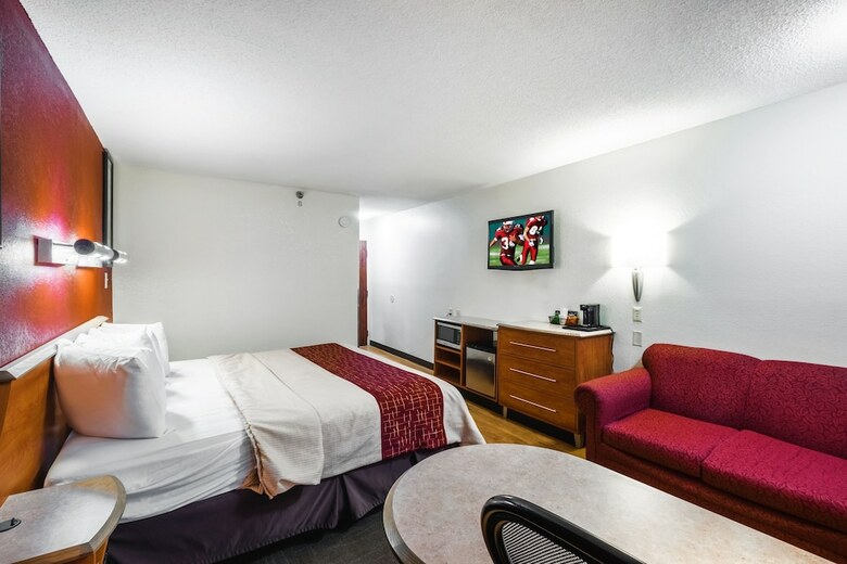 Hotel Red Roof Inn & Suites Savannah Gateway