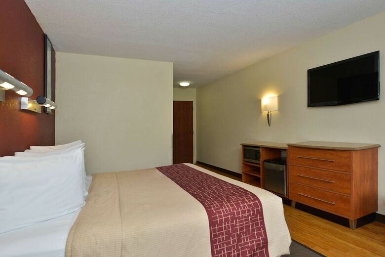 Hotel Red Roof Inn & Suites Savannah Gateway