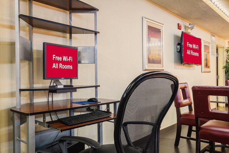 Hotel Red Roof Inn & Suites Savannah Gateway