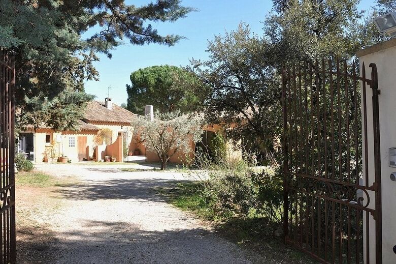 Bed & Breakfast Mas Des Oliviers