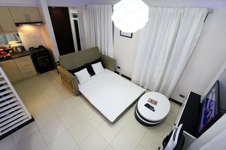 Condo At Arista Place