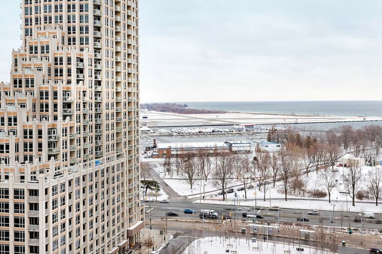 Apartamentos Penthouse With Cn Tower View