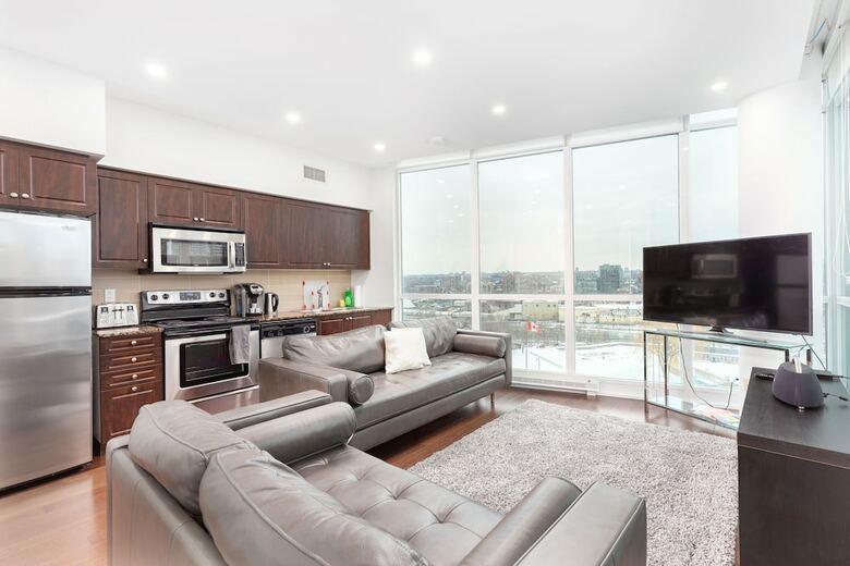 Apartamentos Penthouse With Cn Tower View