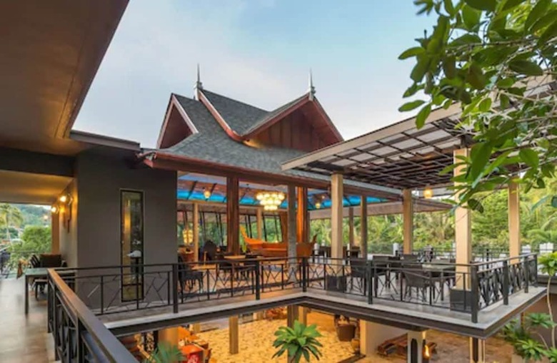 Hotel The Scene Cliff View Villas