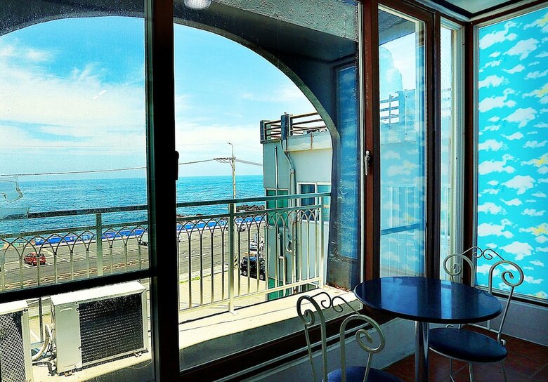 Pension Jeju Beach House