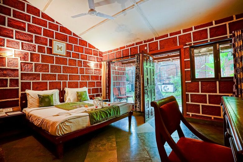 Hotel Lotus Eco Beach Resort Murud