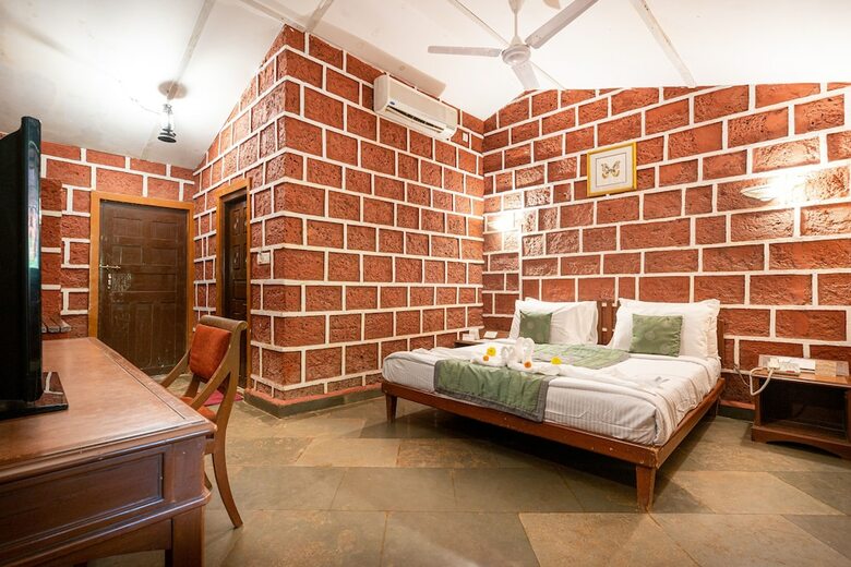 Hotel Lotus Eco Beach Resort Murud