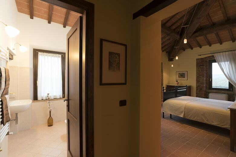 Bed & Breakfast Tuscan Style Eco-farm Molinaccio