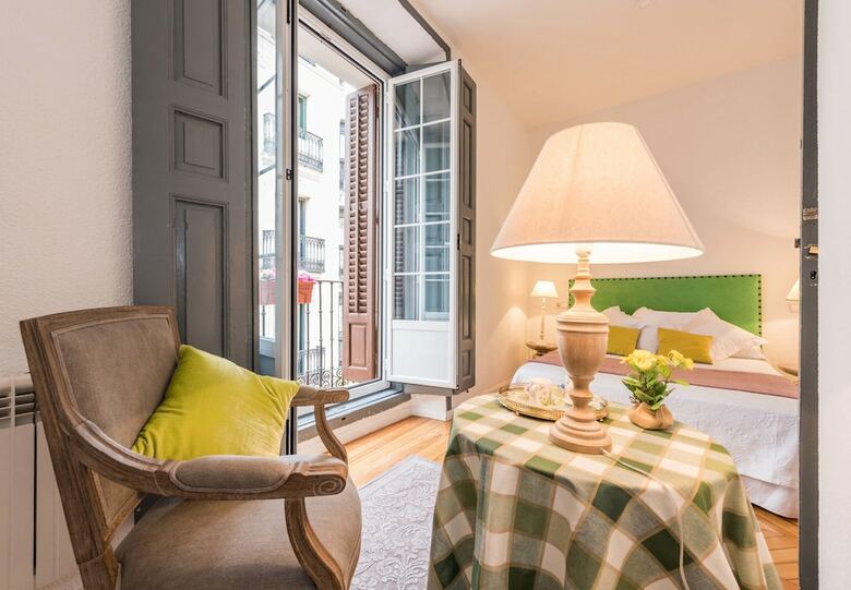 Apartamentos Plaza Santa Ana
