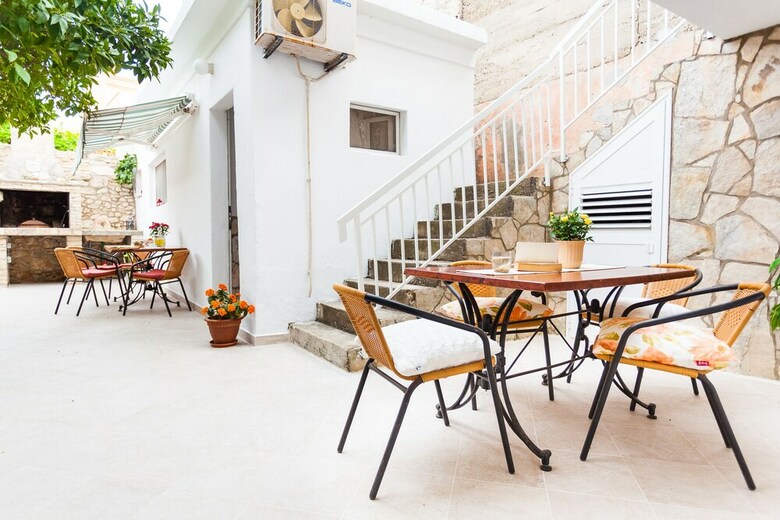 Hotel Guest House Mara