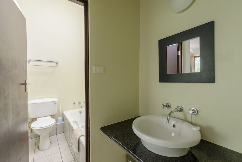 San Lameer Villa Rentals  3014