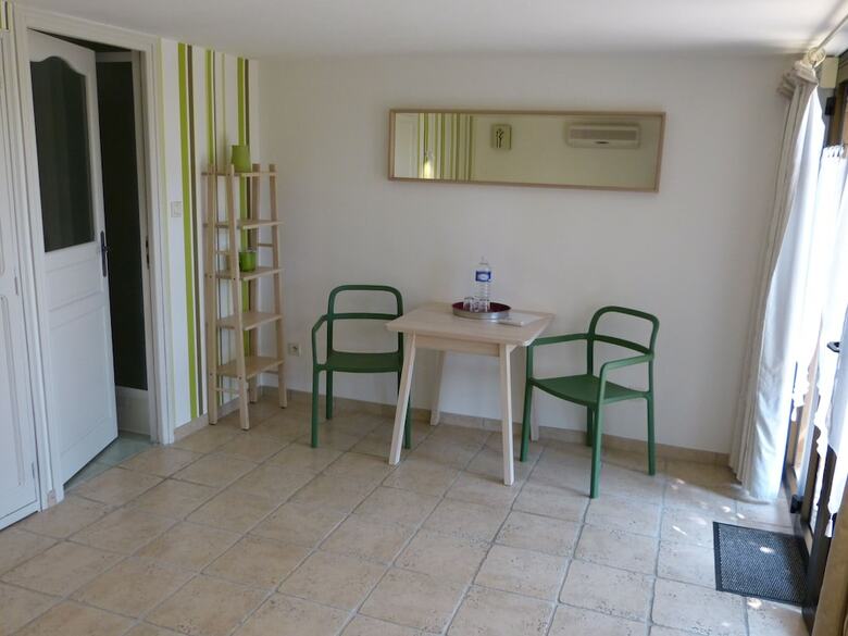 Hotel Villa Theba�de Chambres D'h�tes