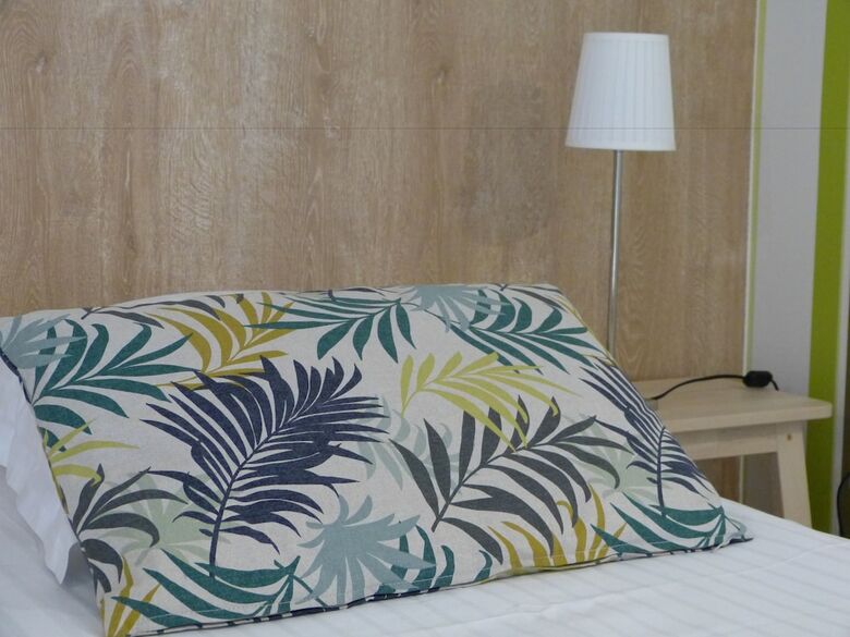 Hotel Villa Theba�de Chambres D'h�tes