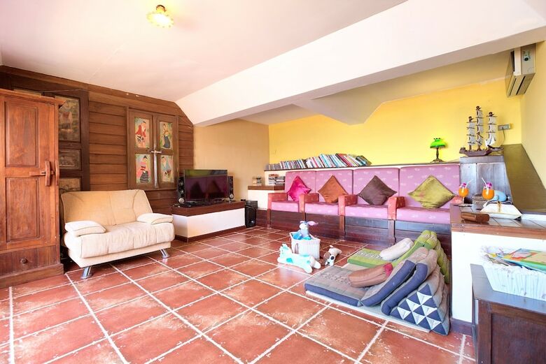 Villa Thai Teak