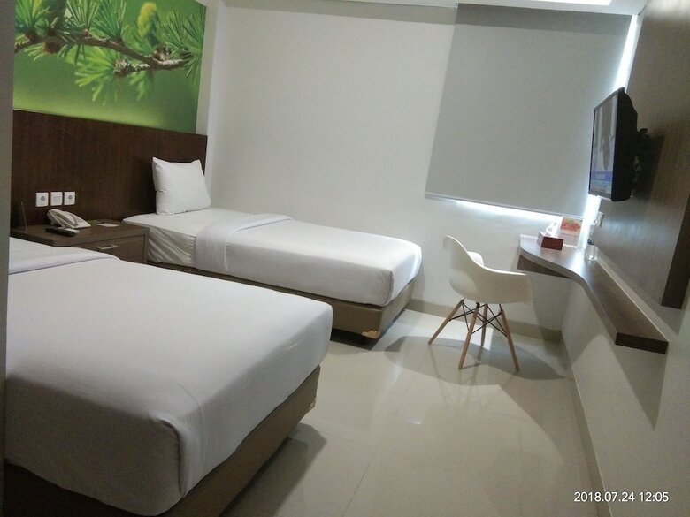 Emerald Hotel