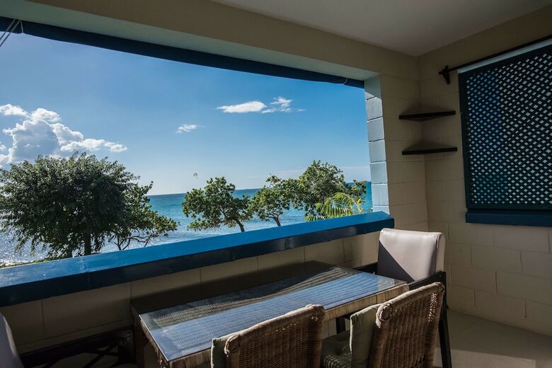 Apartamentos Beach Studio  At Point Village Resort