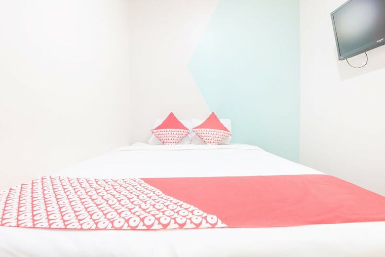 Hotel Oyo 127 W Residence