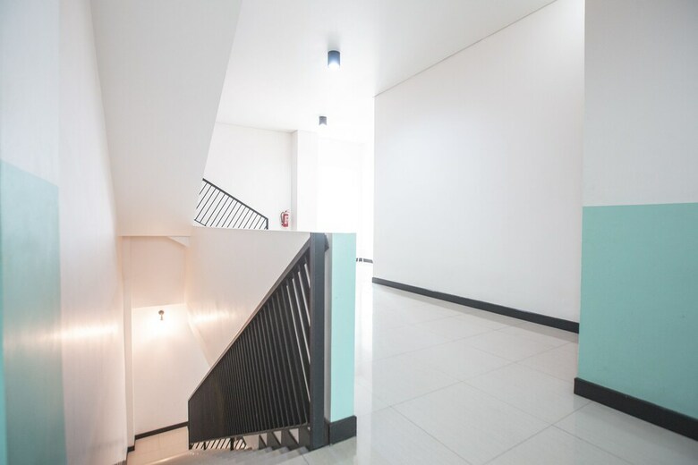 Hotel Oyo 127 W Residence