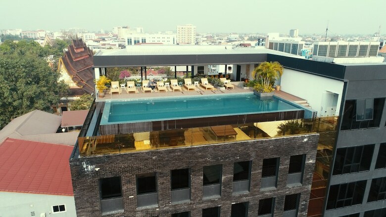 Lao Poet Hotel