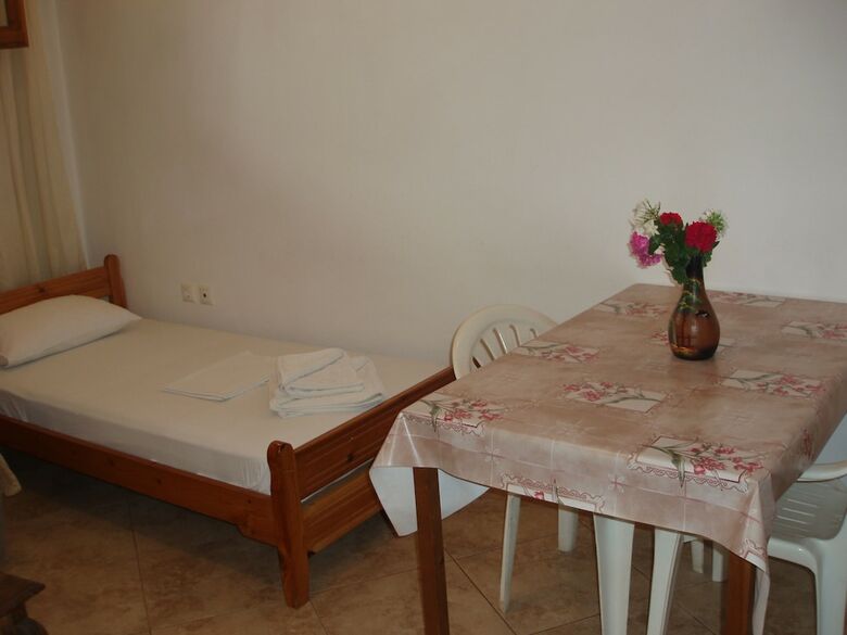 Apartamentos Hellen Studios
