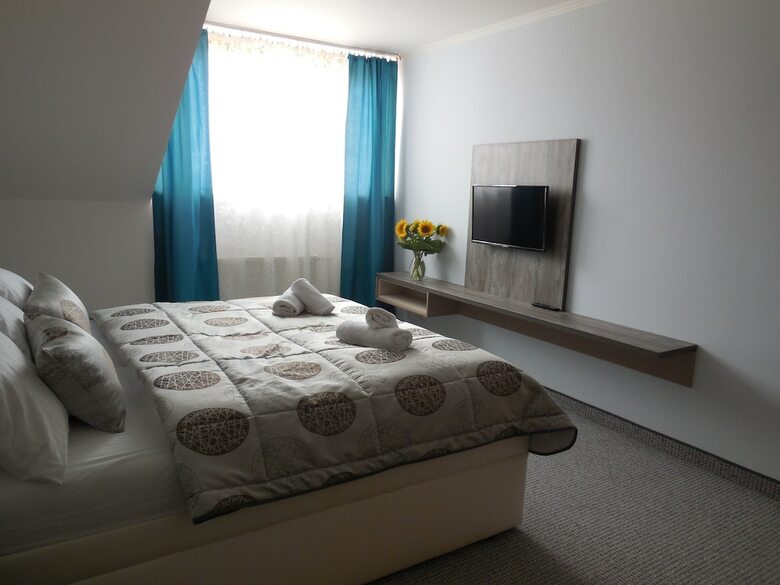 Hotel Penzi�n Hradbov�