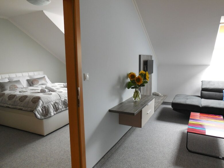 Hotel Penzi�n Hradbov�