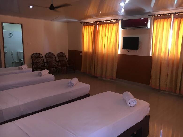 New Kovalam Beach Hotel